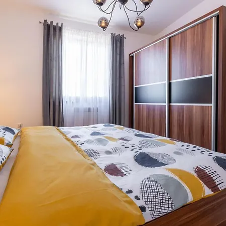 Madonna Sky Apartment